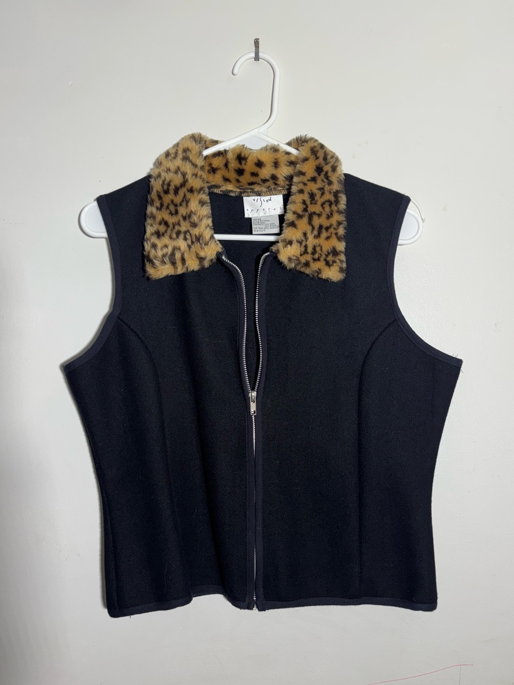 Black Vest with Leopard Print Fur Collar